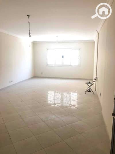 مکتب  للايجار في سموحة، الإسكندرية - 37ae4ea0-493c-4c7c-acc6-8fae22cf3ef1. jpg