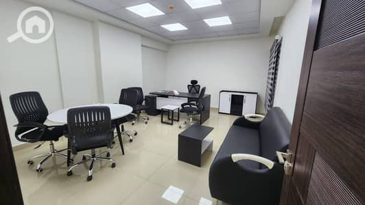 Office for Rent in 6th of October, Giza - مكتب للايجارفى جمال عبد الناصر قريب من وصله دهشور فى اكتوبر مساحه 400م