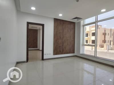 Office for Rent in Sheikh Zayed, Giza - مكتب للايجار مول فى الشيخ زايد مساحه 71 متر