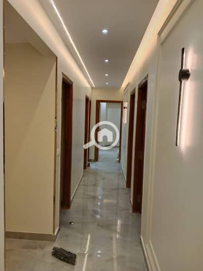 فلیٹ 3 غرف نوم للايجار في الشيخ زايد، الجيزة - شقة للإيجار 200م تصلح سكنى أو لكافة الأنشطة الهادئة فى الشيخ زايد