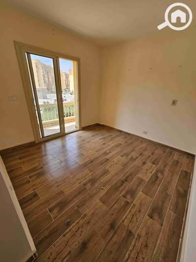 شقة 3 غرف نوم للايجار في 6 أكتوبر، الجيزة - 20250503_142759. jpg