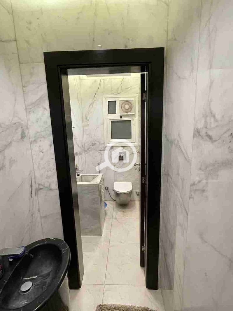 4 1000558746. jpg