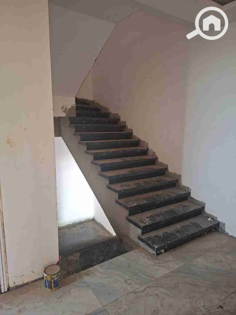 4 1000769757. jpg