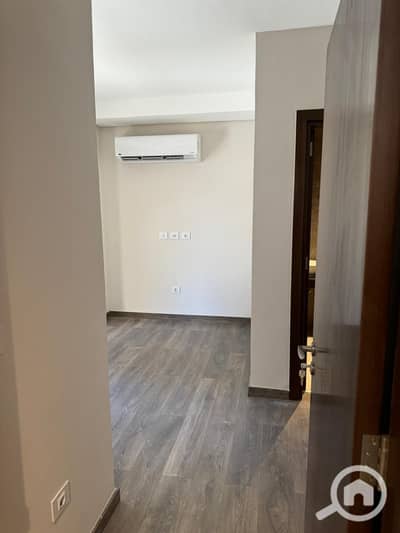 2 Bedroom Apartment for Sale in Sheikh Zayed, Giza - IMG-20250520-WA0117. jpg