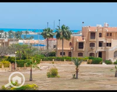 شاليه 3 غرف نوم للبيع في الساحل الشمالي، مطروح - شاليه للبيع دور أول مارينا5 الساحل الشمالي ڤيو بحر و بحيره تشطيب مودرن