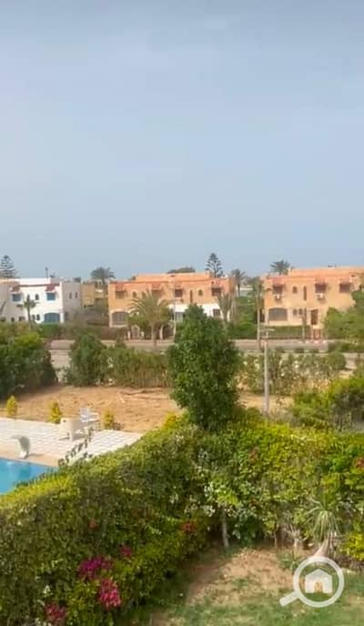 5 Bedroom Twin House for Sale in North Coast, Matruh - فيلا فاخرة للبيع في مارينا 5 بالساحل الشمالي، تاني صف بحيرة رملية