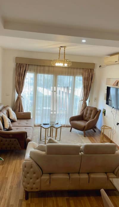 شقة 3 غرف نوم للايجار في الشيخ زايد، الجيزة - fcfdcc49-5102-4042-933e-2d20e8b3e578. jpeg