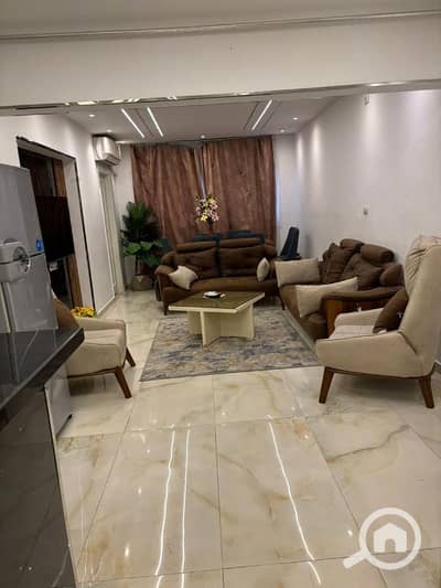 4 Bedroom Hotel Apartment for Rent in Nasr City, Cairo - شقة 4 غرف للايجار امام سيتي ستارز مول