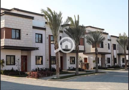 5 Bedroom Villa for Sale in New Cairo, Cairo - 482348994_122196954182131497_2024729590435747449_n. jpg