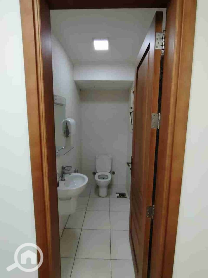 5 1000445682. jpg