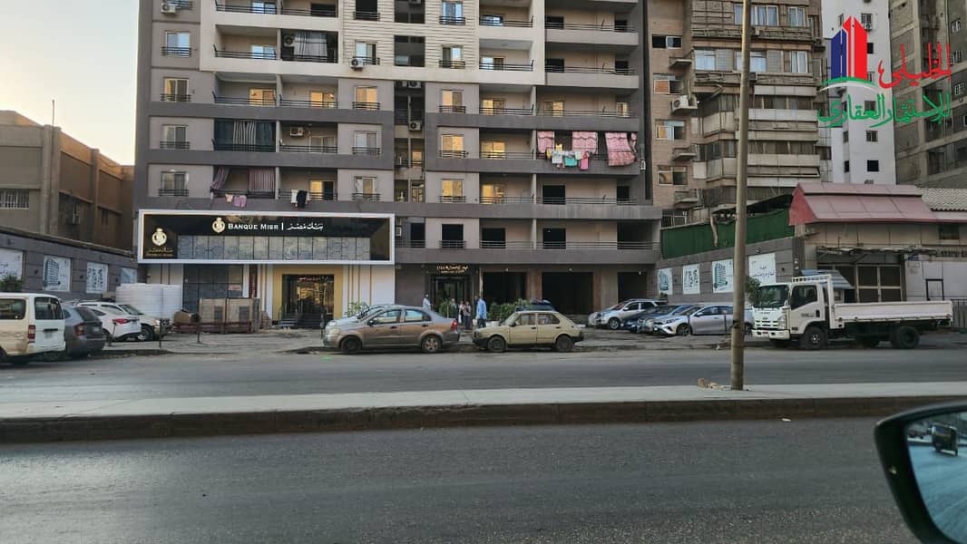 For rent: a commercial shop on the main بورسعيد Street, in the ميدان السواح area of حدائق القبة.