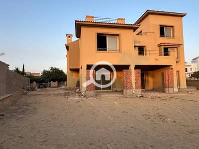 5 Bedroom Villa for Sale in New Cairo, Cairo - IMG-20250217-WA0014. jpg