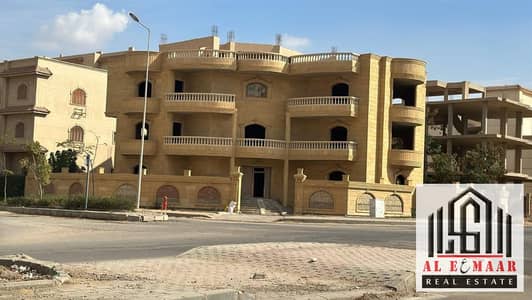 9 Bedroom Villa for Sale in 6th of October, Giza - 6b9ff8e9-e40b-4dd5-a498-a917a4b0a2bb. jpg