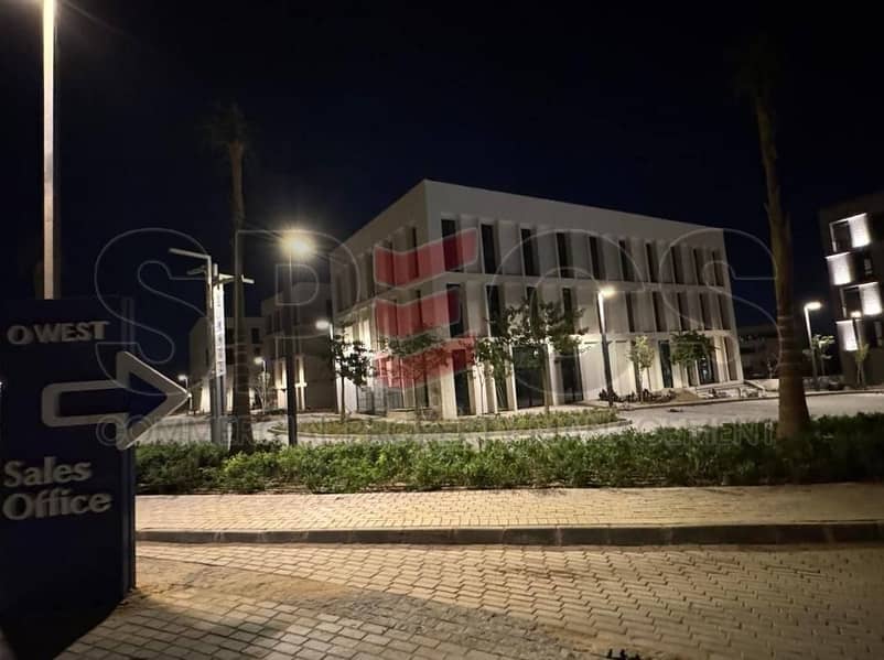 2 photo_5886593300595590338_y. jpg