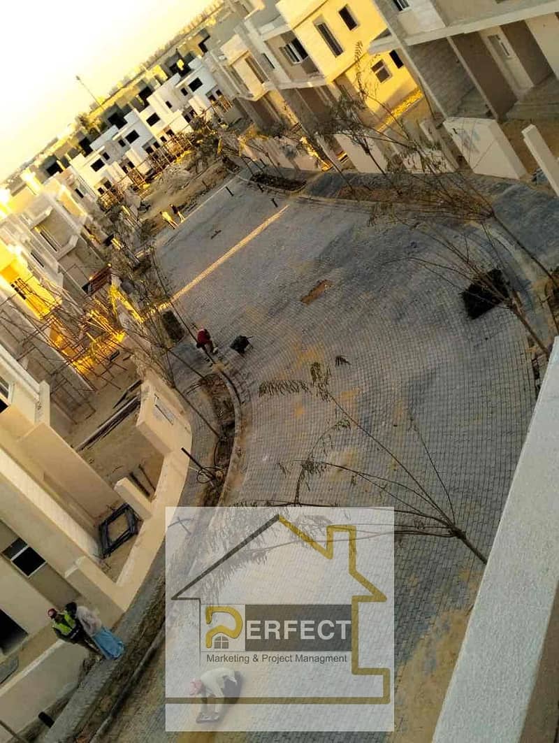 4 50e45ae2-4999-4131-8651-b76df8ea6331. jpg