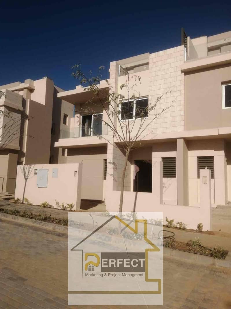 5 8d7639a5-4a09-42d0-a4f2-33f8825facde. jpg