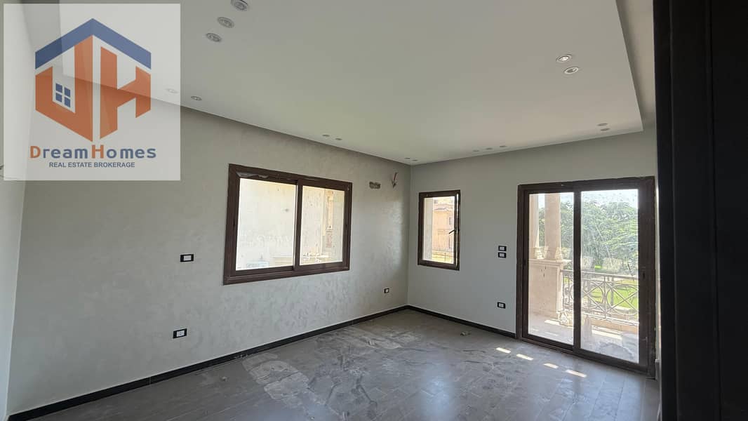 15 f1f8dedc-f8c3-4d96-abbd-a395cabfd661. jpeg