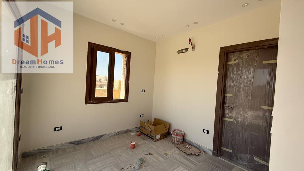 19 7c54fa90-4ec3-4fc8-85a2-0983dac5a8fa. jpeg