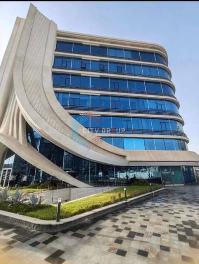 Commercial Building for Rent in Zahraa Al Maadi, Cairo - Administrative building for rent in Zahraa El Maadi for major companies, 3,000 square meters