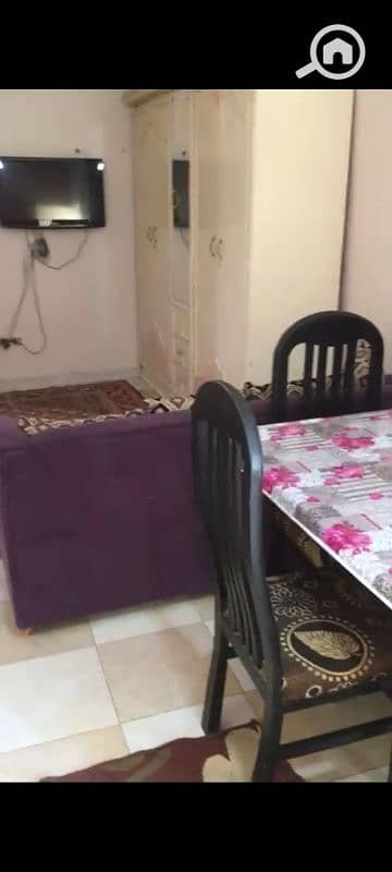 استوديو  للايجار في الشيخ زايد، الجيزة - استديو مفروش شارع المستقبل دور رابع بدون اسانسير