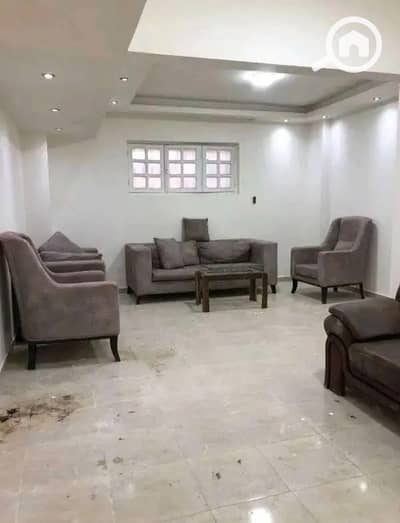 3 Bedroom Apartment for Rent in Sheikh Zayed, Giza - شقة للايجار 3 غرف ارضى تصلح جميع الاغراض والشركات اداري