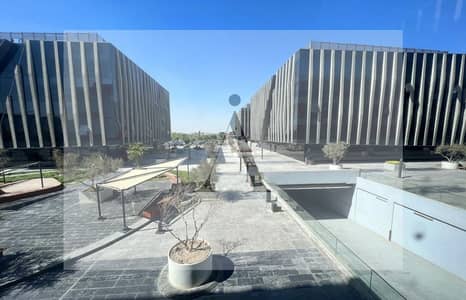 مکتب  للايجار في القاهرة الجديدة، القاهرة - photo_6_2024-12-04_14-43-19. jpg