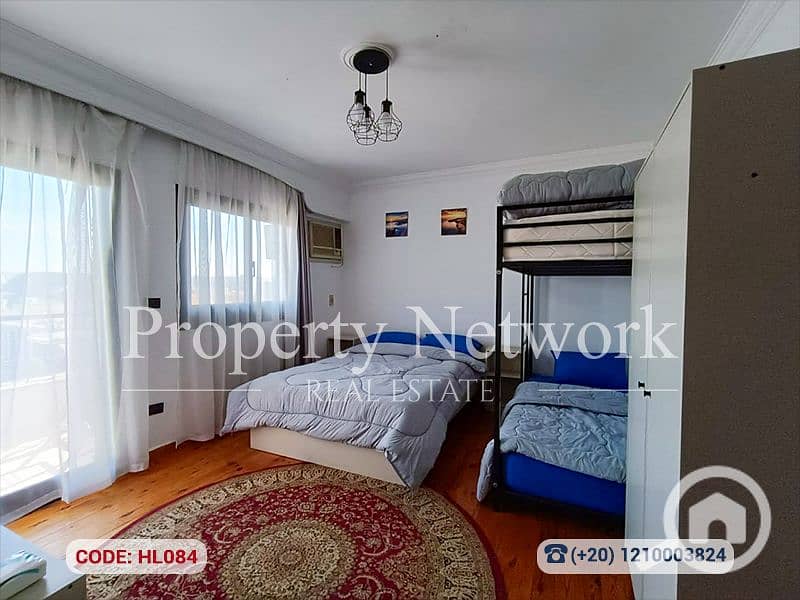 24 HL084 (24). png