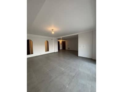 2 Bedroom Flat for Sale in 6th of October, Giza - 40a07ac7-c39a-45e3-8591-35b5e5808b74. jfif. jpg