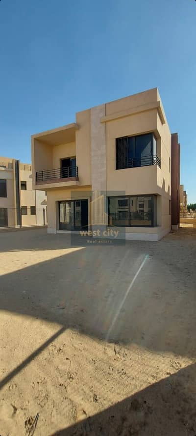 فیلا 5 غرف نوم للبيع في الشيخ زايد، الجيزة - IMG-20250831-WA0121. jpg