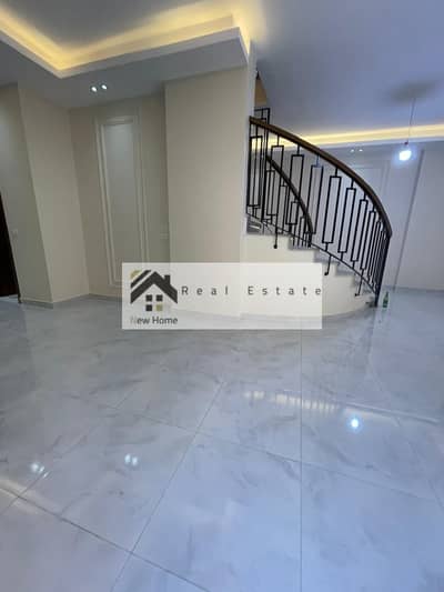 4 Bedroom Duplex for Sale in New Cairo, Cairo - IMG-20250828-WA0054. jpg