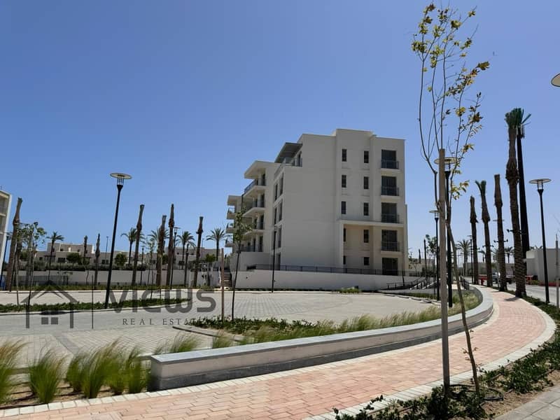 8 b35fc8b8-8e74-4686-9c67-2ce14c267311. jpg