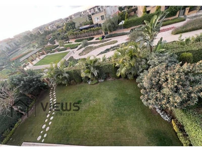 10 0b05eb70-0d05-4f81-aee4-4f7473a8e946. jpg