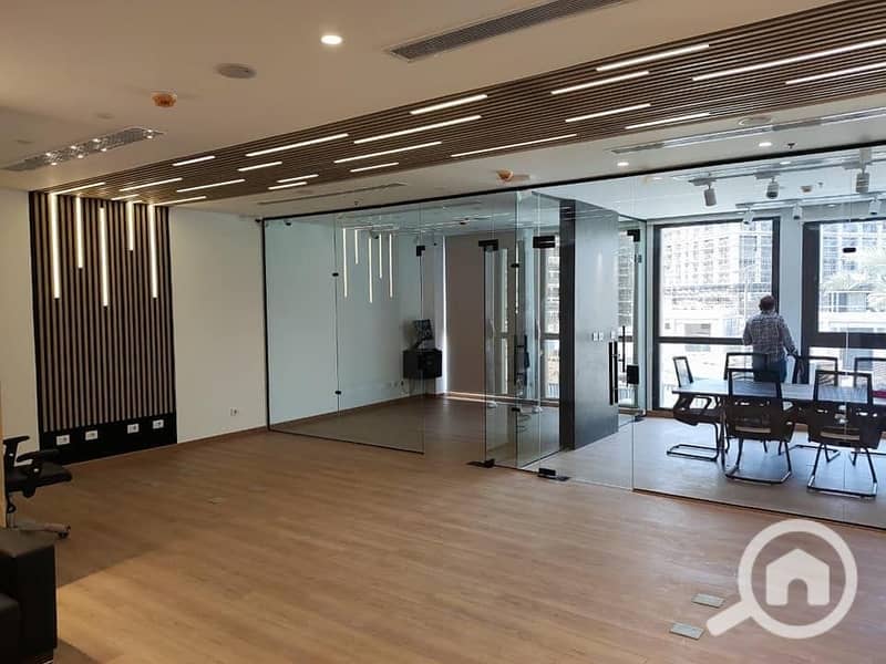 4 503dcd2b-c784-498c-9338-3b367dfc3319. jpg