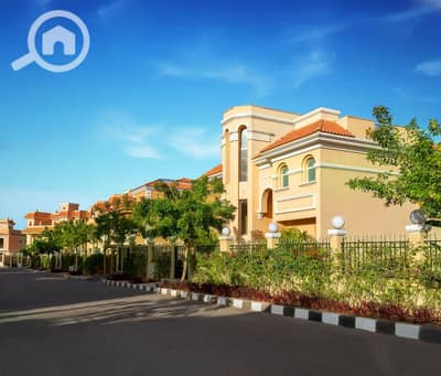 تاون هاوس 5 غرف نوم للبيع في مدينة الشروق، القاهرة - a32466c3-38f1-465e-b474-869201527492. jpg