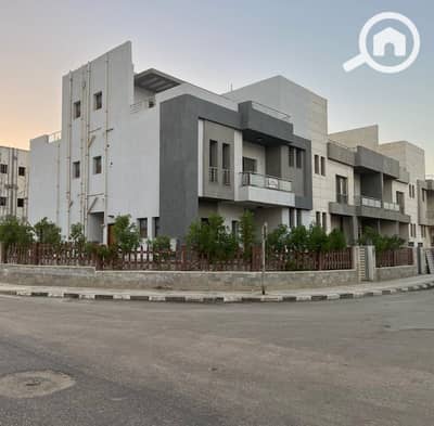 4 Bedroom Townhouse for Sale in Shorouk City, Cairo - WhatsApp Image 2025-07-06 at 11.46. 41_9f5453e9. jpg