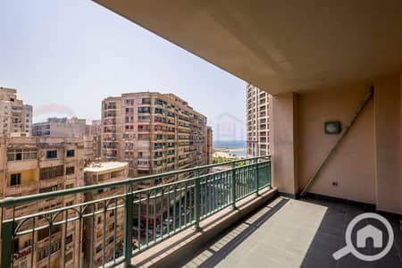 شقة 5 غرف نوم للبيع في سان ستيفانو، الإسكندرية - 1. jpg