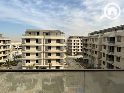4 Bedroom Flat for Sale in 6th of October, Giza - IMG-20250729-WA0049. jpg