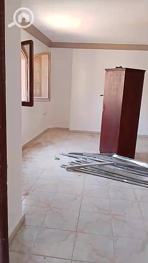 9 WhatsApp Video 2025-08-31 at 18.17. 18_e8f9baaf_000018. jpg