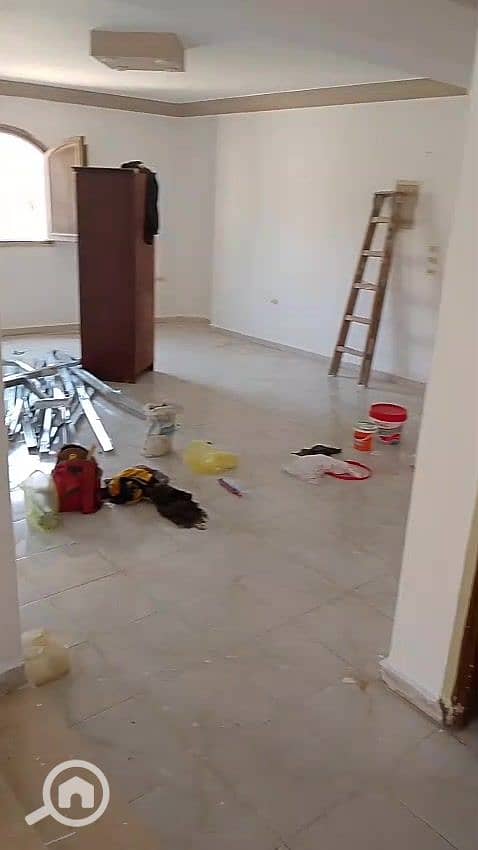 13 WhatsApp Video 2025-08-31 at 18.17. 18_e8f9baaf_000041. jpg