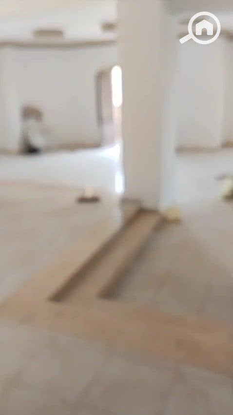 21 WhatsApp Video 2025-08-31 at 18.17. 18_e8f9baaf_000085. jpg