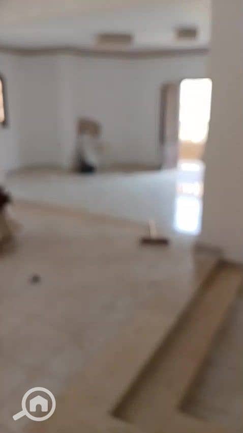 22 WhatsApp Video 2025-08-31 at 18.17. 18_e8f9baaf_000089. jpg
