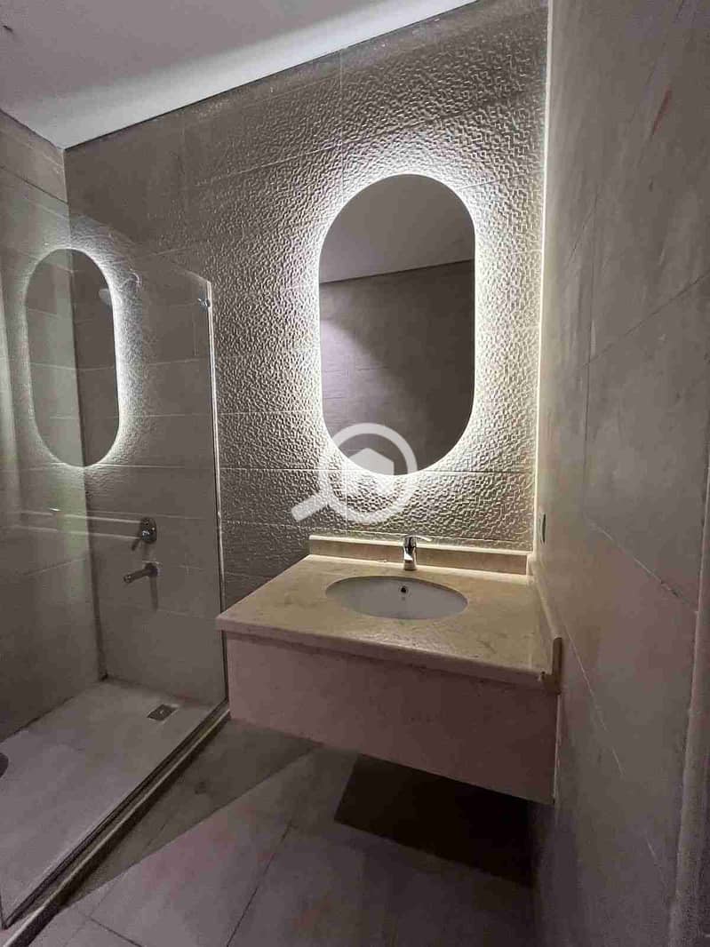 7 236636. jpg