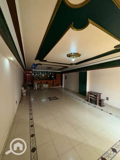 3 Bedroom Apartment for Sale in Faisal, Giza - شقه للبيع في فيصل في ميدان الساعه