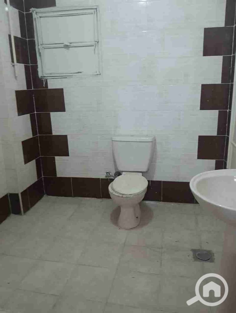 5 1000185720. jpg