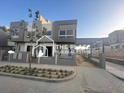 3 Bedroom Twin House for Sale in Sheikh Zayed, Giza - 2. jpeg