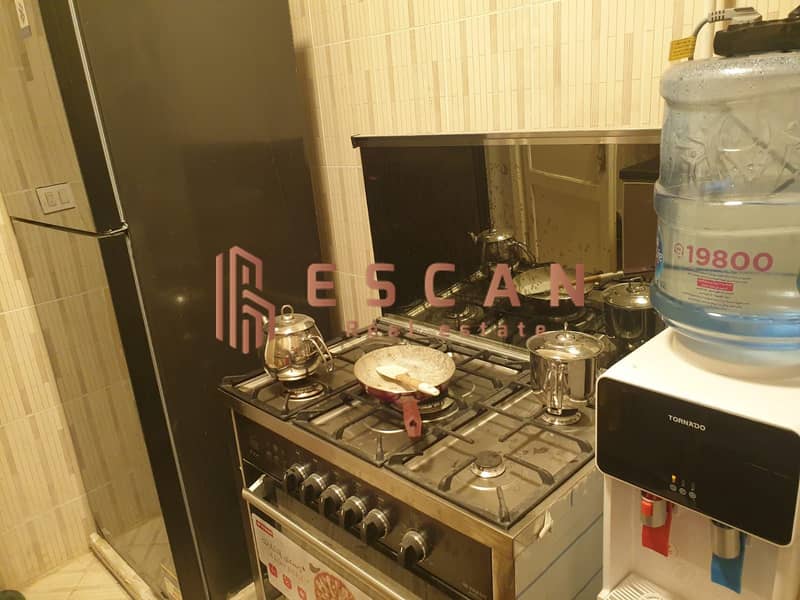 11 U329045 (15). jpeg