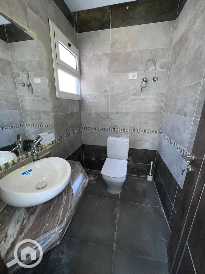 23 87f92bd0-dd30-46ef-8ac1-2cc2ab611831. jpeg