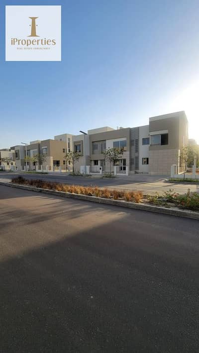 3 Bedroom Duplex for Sale in New Cairo, Cairo - f79f349b-f0b7-472b-93a9-78a76f6d418a. jpg
