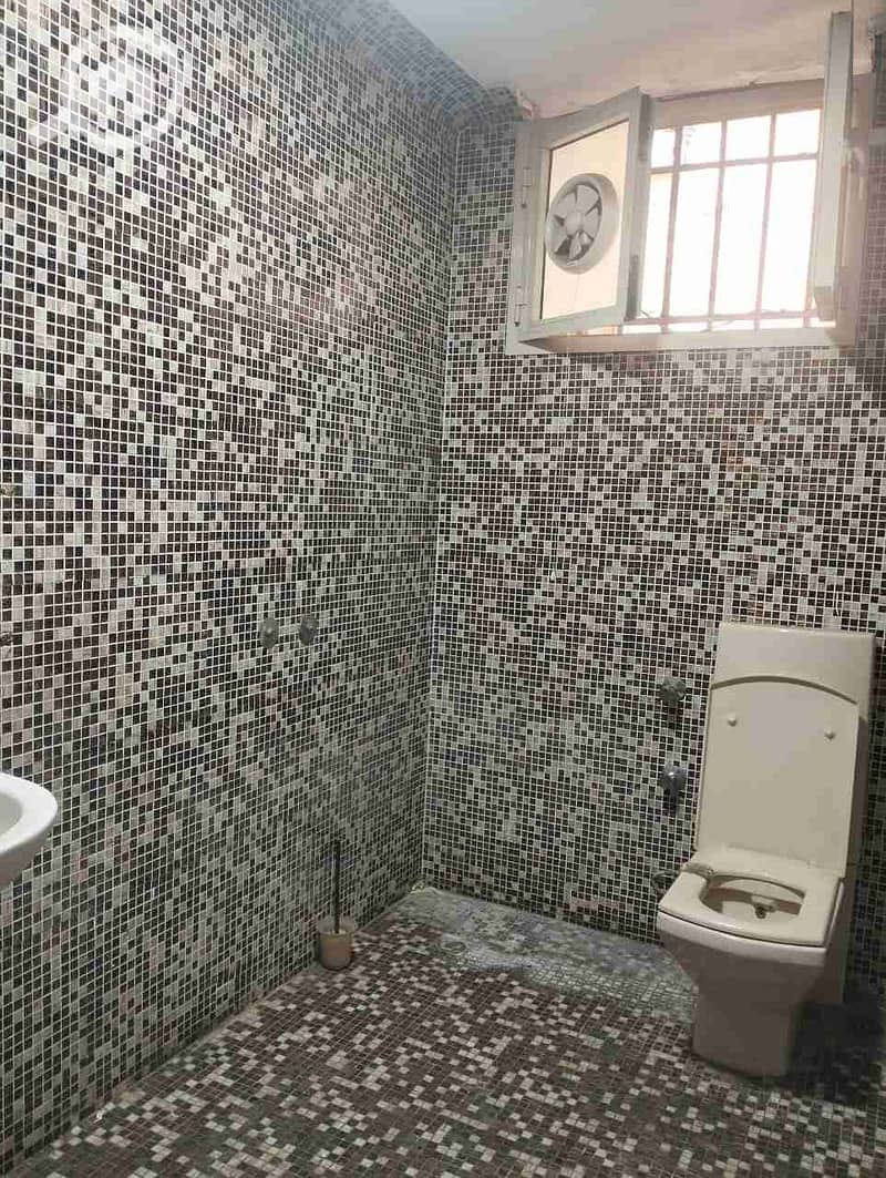 12 1000204721. jpg
