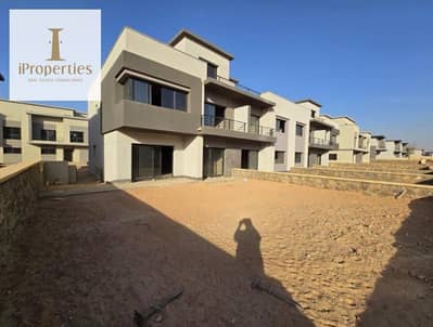 4 Bedroom Townhouse for Sale in New Cairo, Cairo - 6fb6932b-ff16-4031-b3b3-30052102bf61. png
